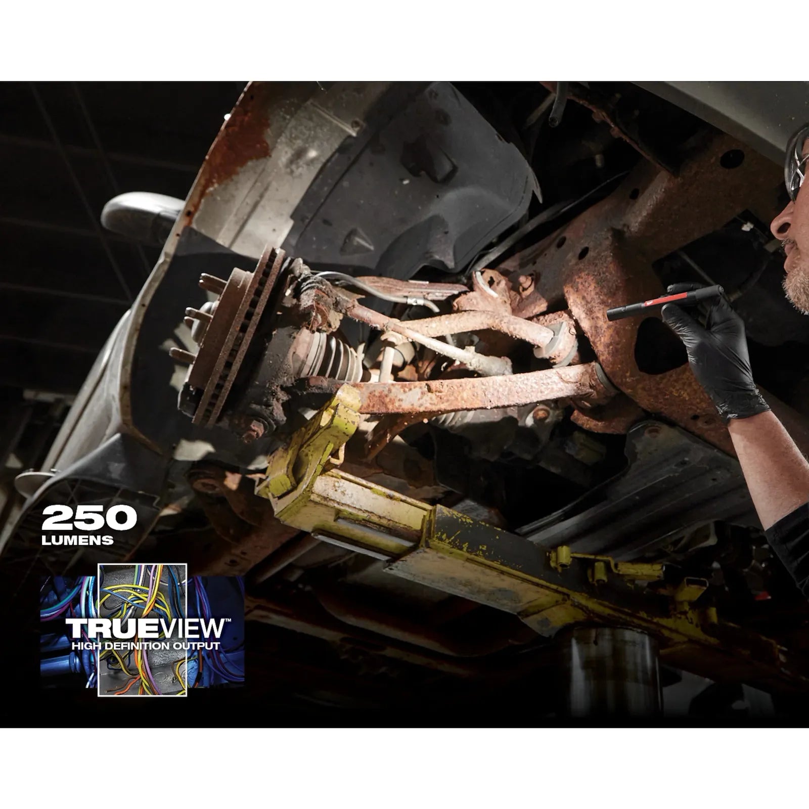 LINTERNA RECARGABLE TIPO LAPIZ CON LASER 250 LUMEN (2010R) MILWAUKEE