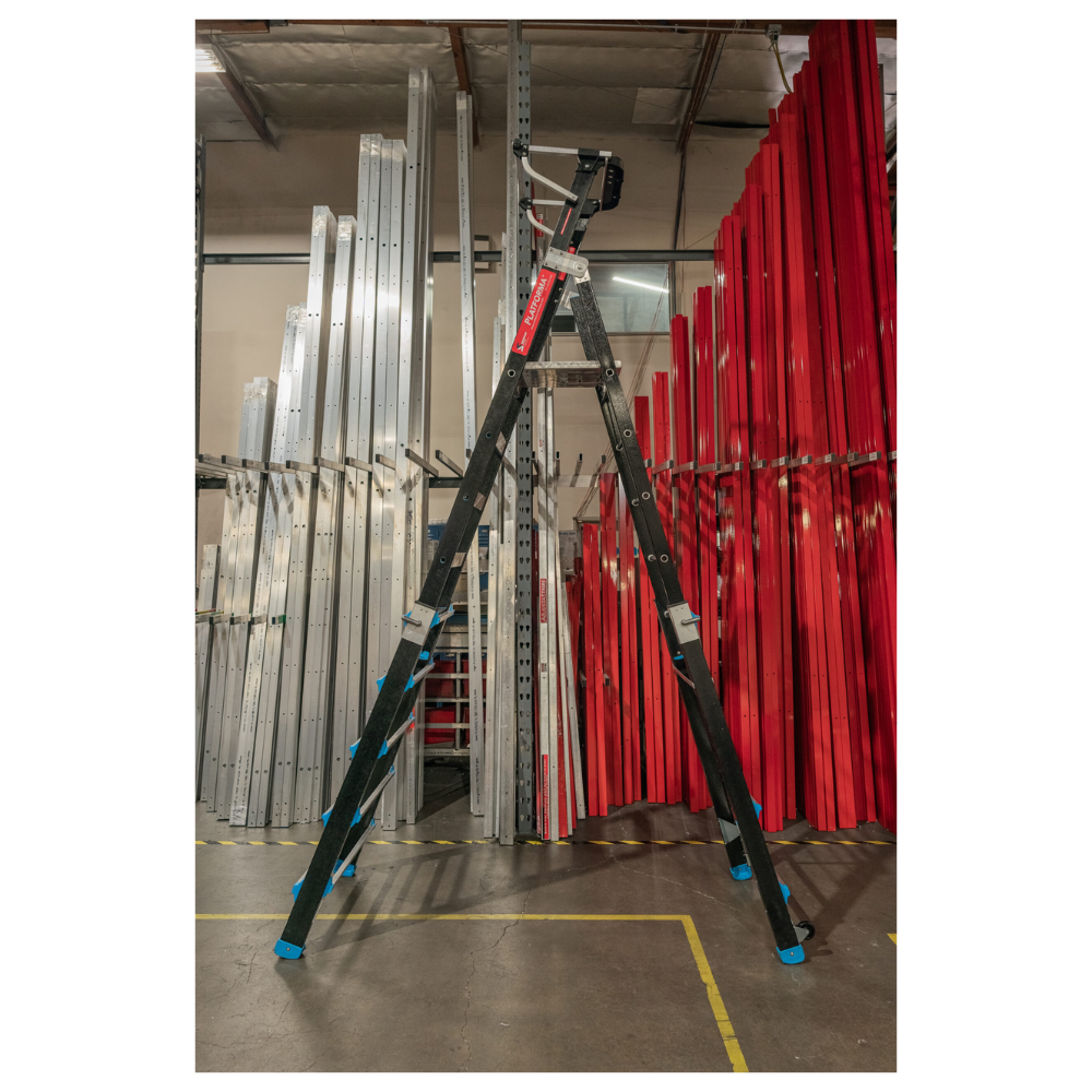 Escalera Telescópica Industrial con Jaula 5 a 9 peldaños Fibra de Vidrio SafeSmart