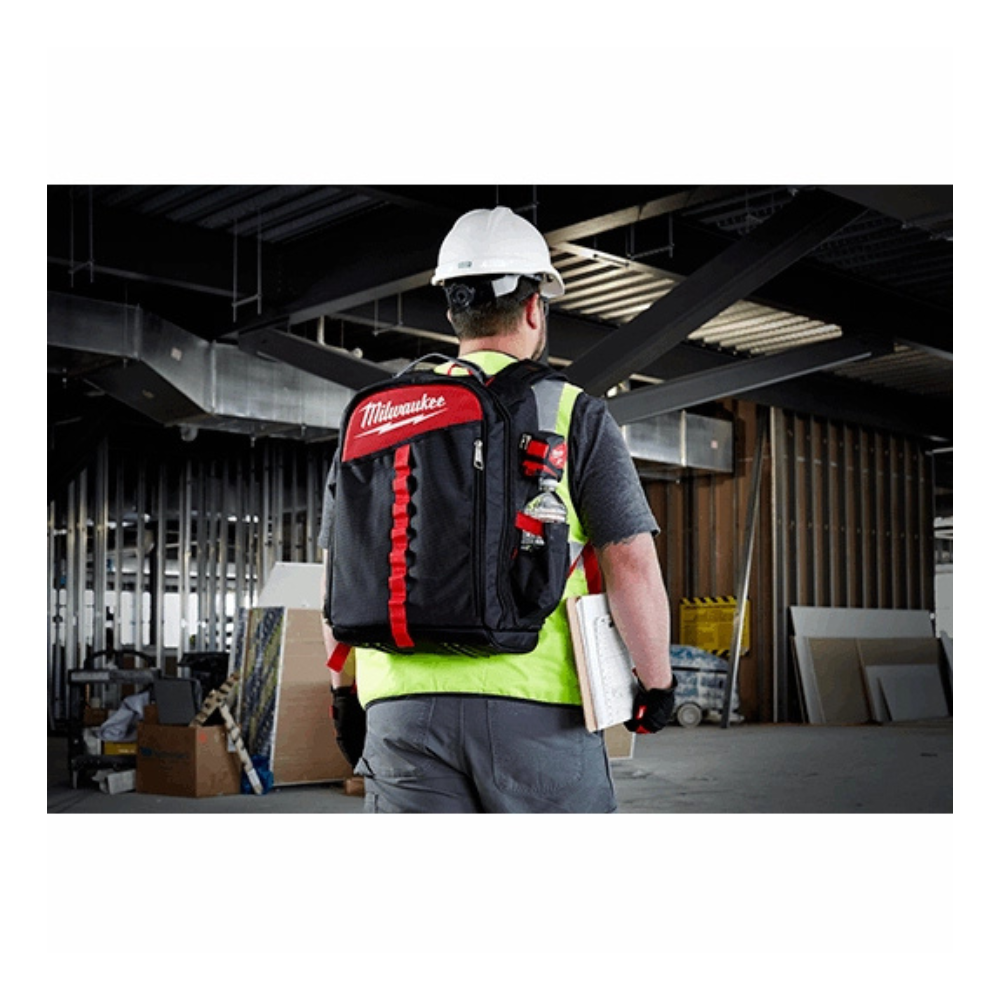 MOCHILA BAJO PERFIL PARA HERRAMIENTAS (48-22-8202)