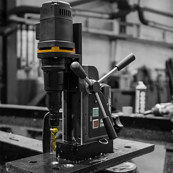 Kit Taladro Magnético V36-18V Incluye 2 x Baterías 9Ah + Cargador