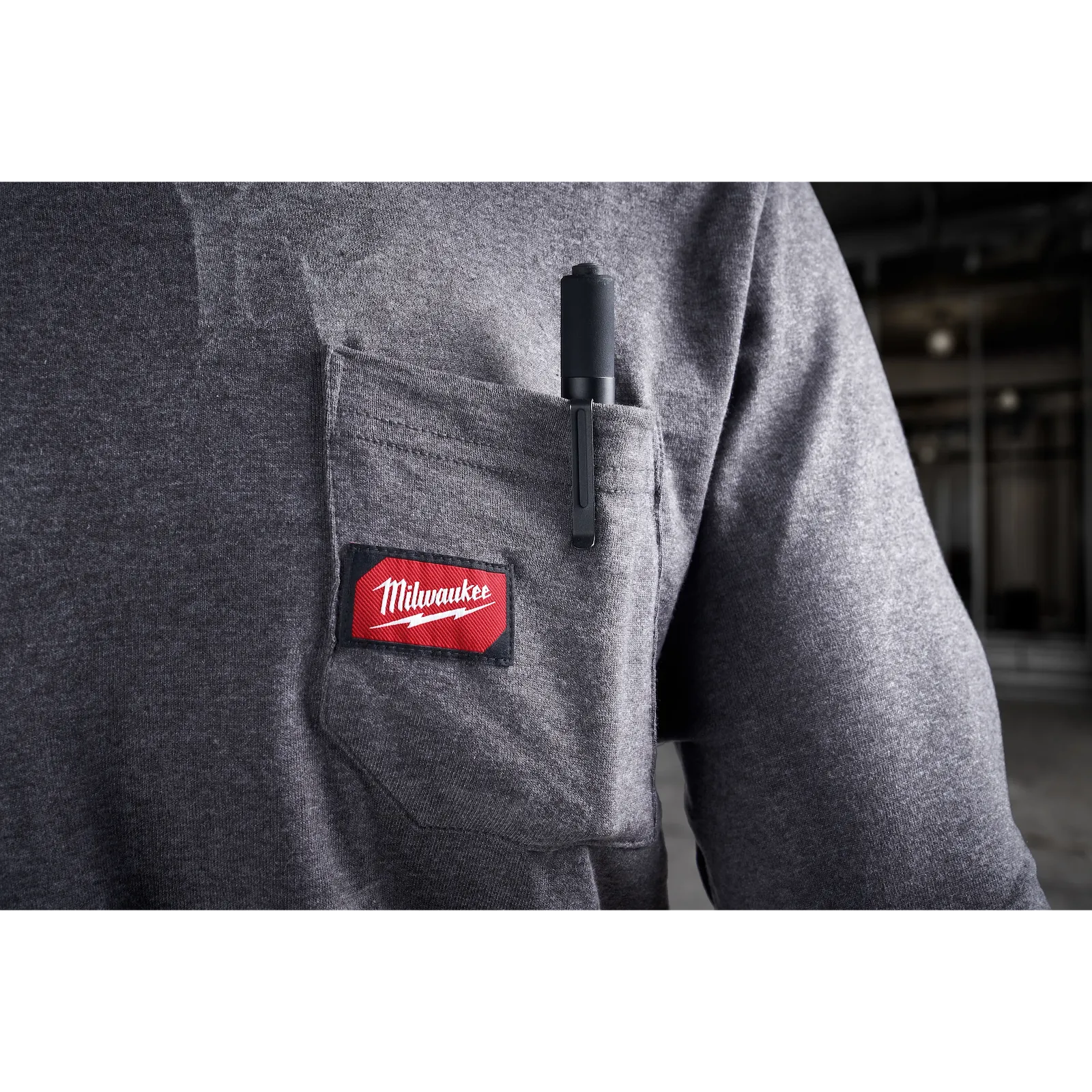 LINTERNA RECARGABLE TIPO LAPIZ CON LASER 250 LUMEN (2010R) MILWAUKEE