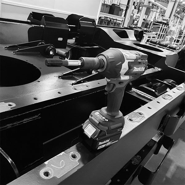 Macho Restaurador de Hilo