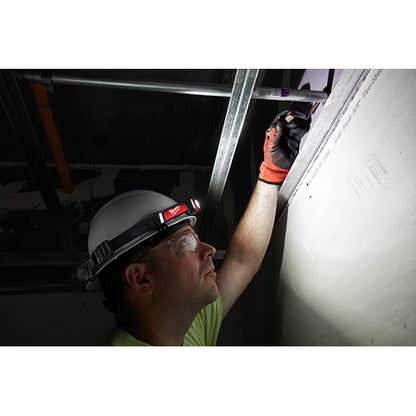 LINTERNA RECARGABLE DE CABEZA BAJO PERFIL REDLITHIUM USB (2115-21) MILWAUKEE