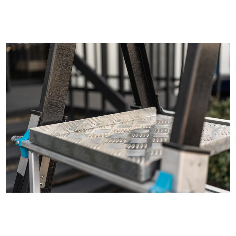 Escalera Telescópica Industrial con Jaula 5 a 9 peldaños Fibra de Vidrio SafeSmart