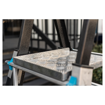 Escalera Telescópica Industrial con Jaula 3 a 5 Escalones Fibra de Vidrio SafeSmart