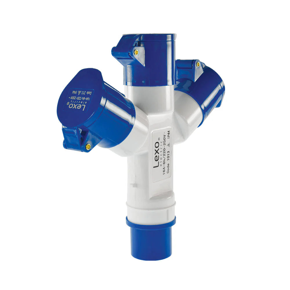 Derivación para enchufe industrial 3 hembras IP44, 16A, 220V, 2P+T