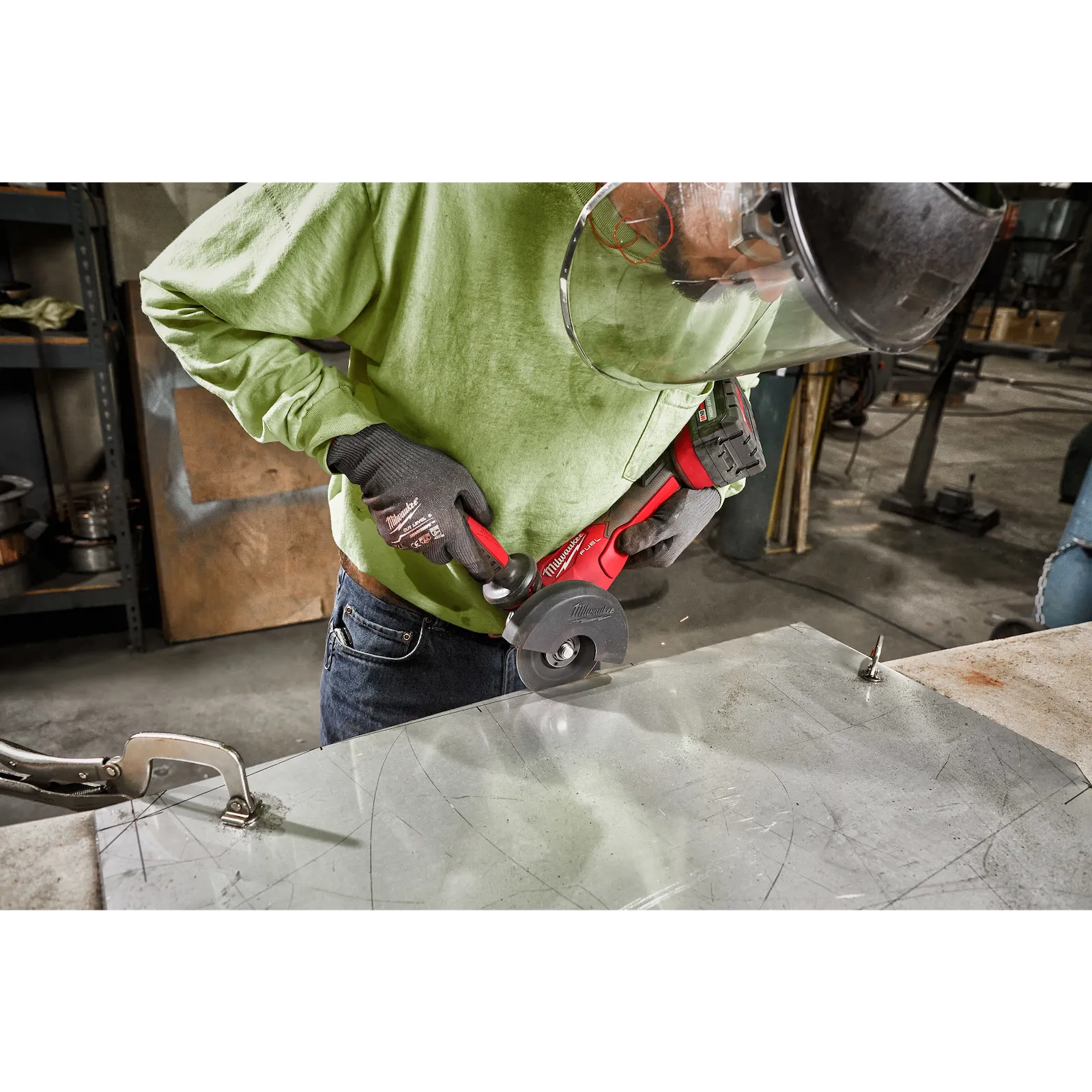 ESMERIL ANGULAR 4 1/2 BATERIA M18 FUEL VEL VARIABLE (2888-20) MILWAUKEE