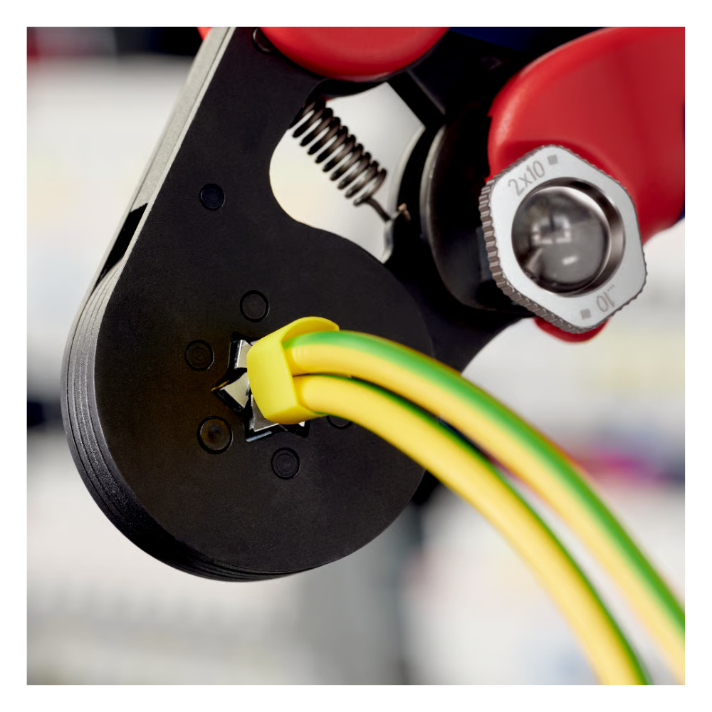 Alicate autoajustable acc./lateral 28-7 (975314) - KNIPEX