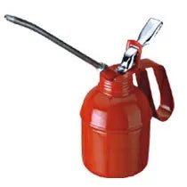 Aceitera 700 cc. tubo flexible (3008) - INDIA