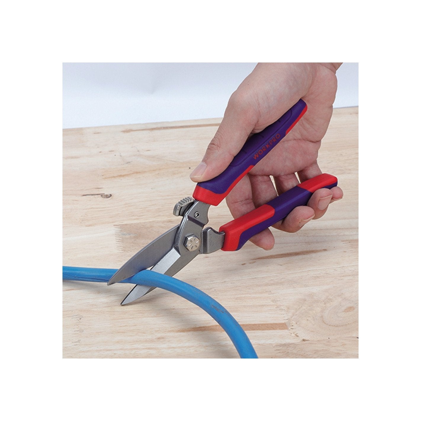 TIJERA MULTIUSO FORJADA W015023WE