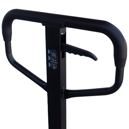 TRANSPALETA MANUAL 2500 KG. NYLON 685 MM